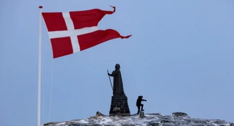 greenlandreuters-cropped-1767921699339